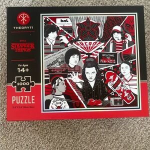 Theory Stranger Things Puzzle - Red and Black